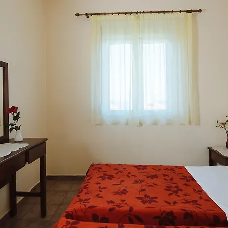 Kalithea - Heated Pool Apartamento Kalyves